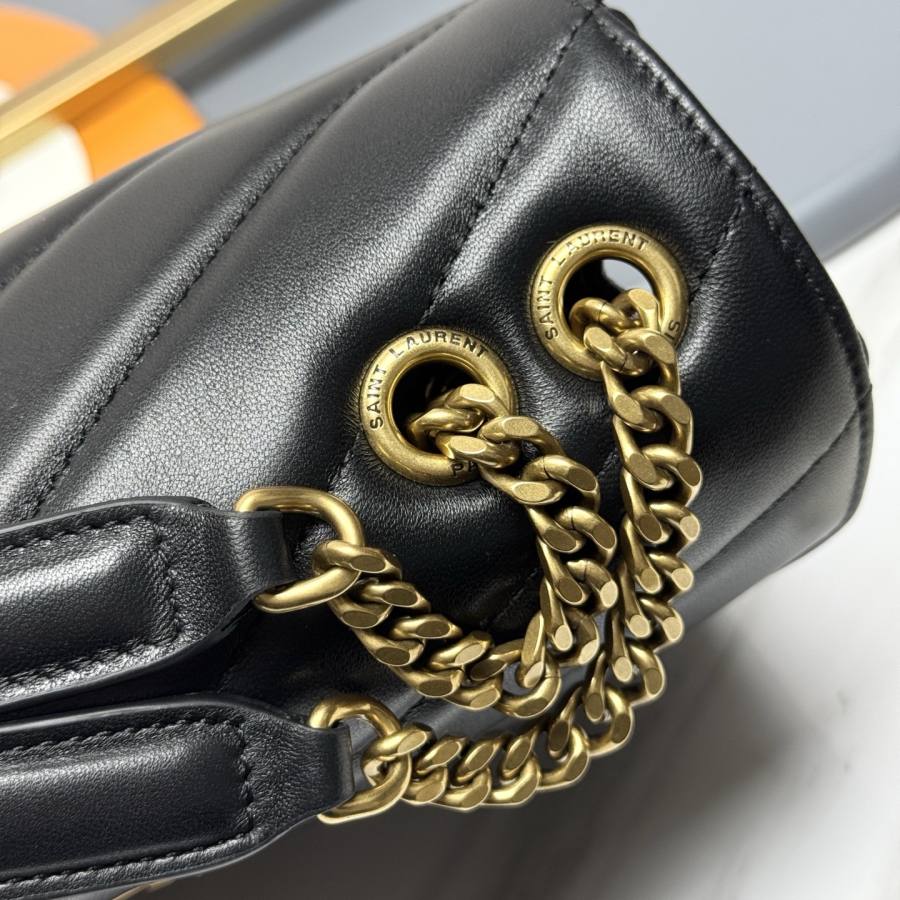Saint Laurent Loulou Small 25 x 17 x 9 F6C0