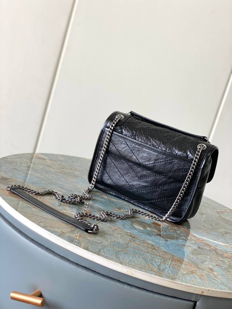 Saint Laurent Niki Baby 22 x 16 x 7.5 29CE
