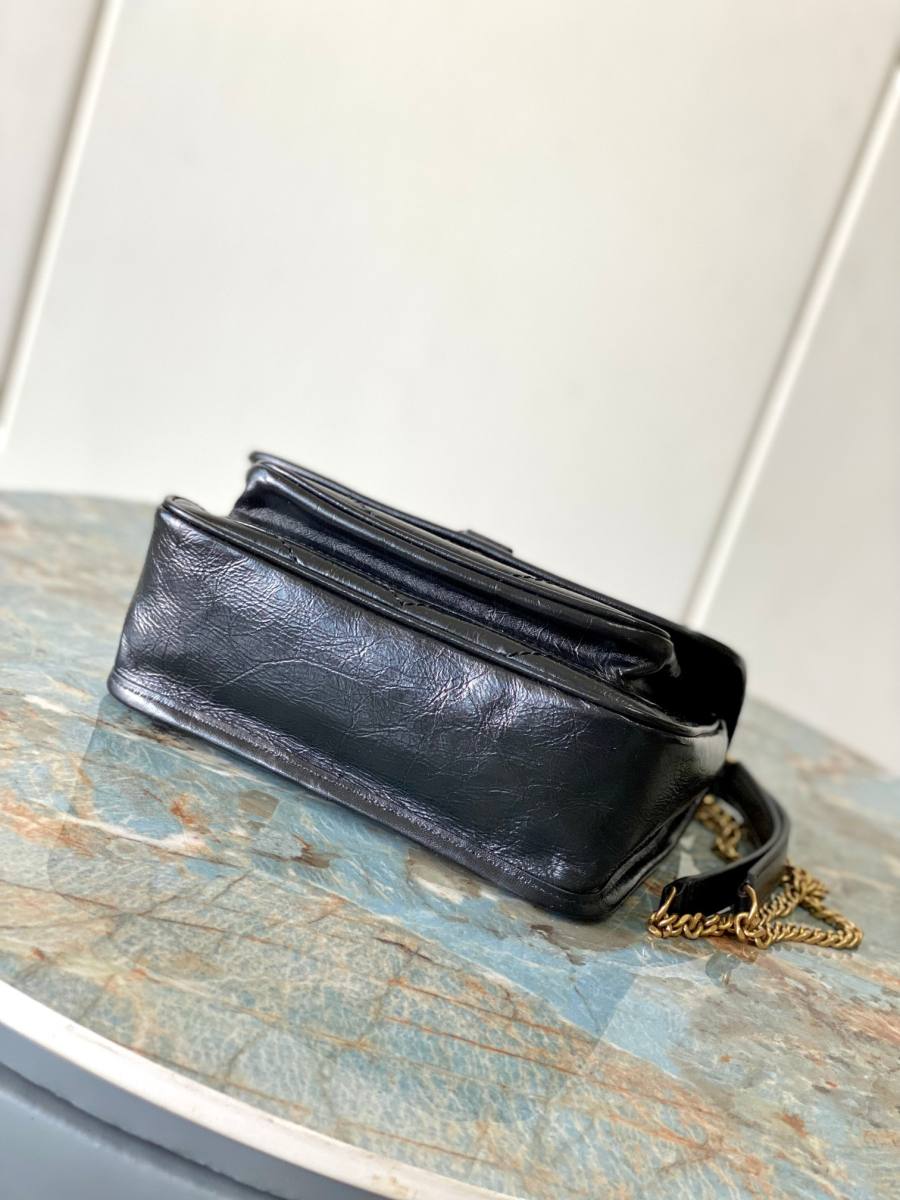 Saint Laurent Niki Baby 22 x 16 x 7.5 34BB