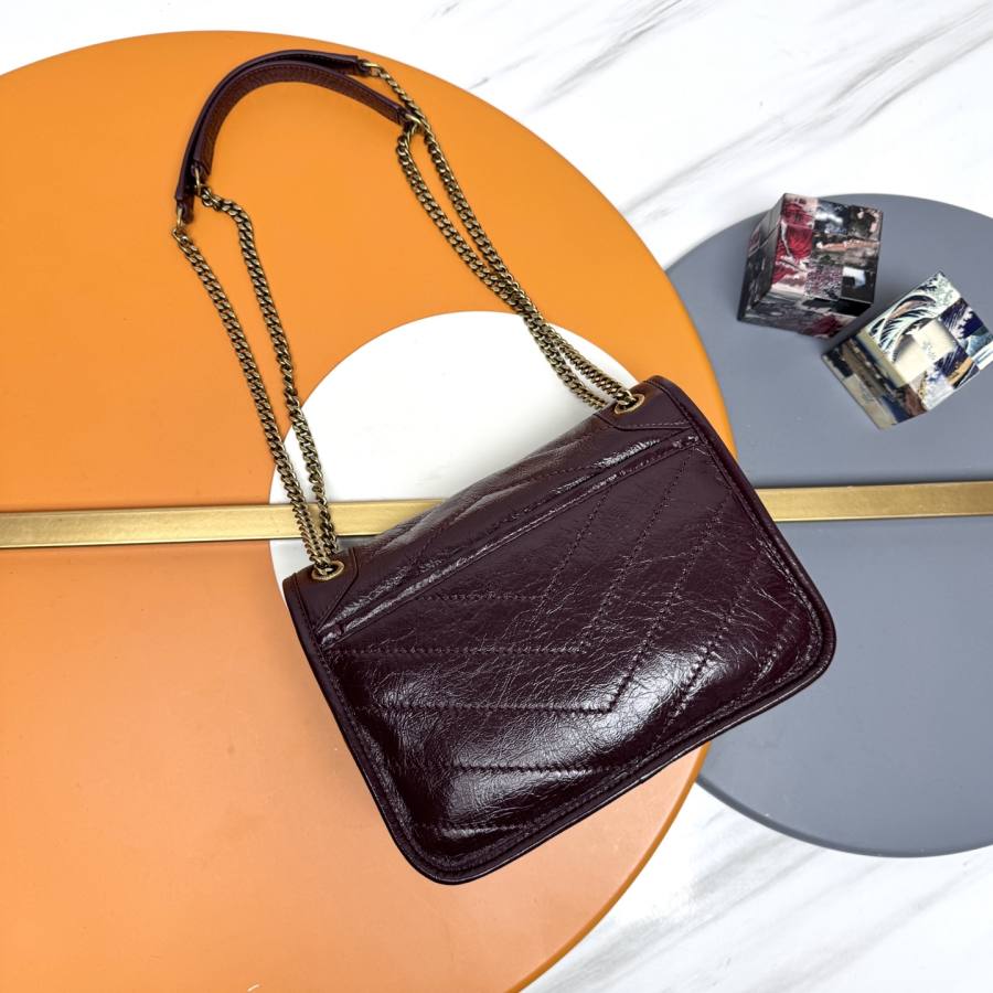 Saint Laurent Niki Baby 22 x 16 x 7.5 F88E