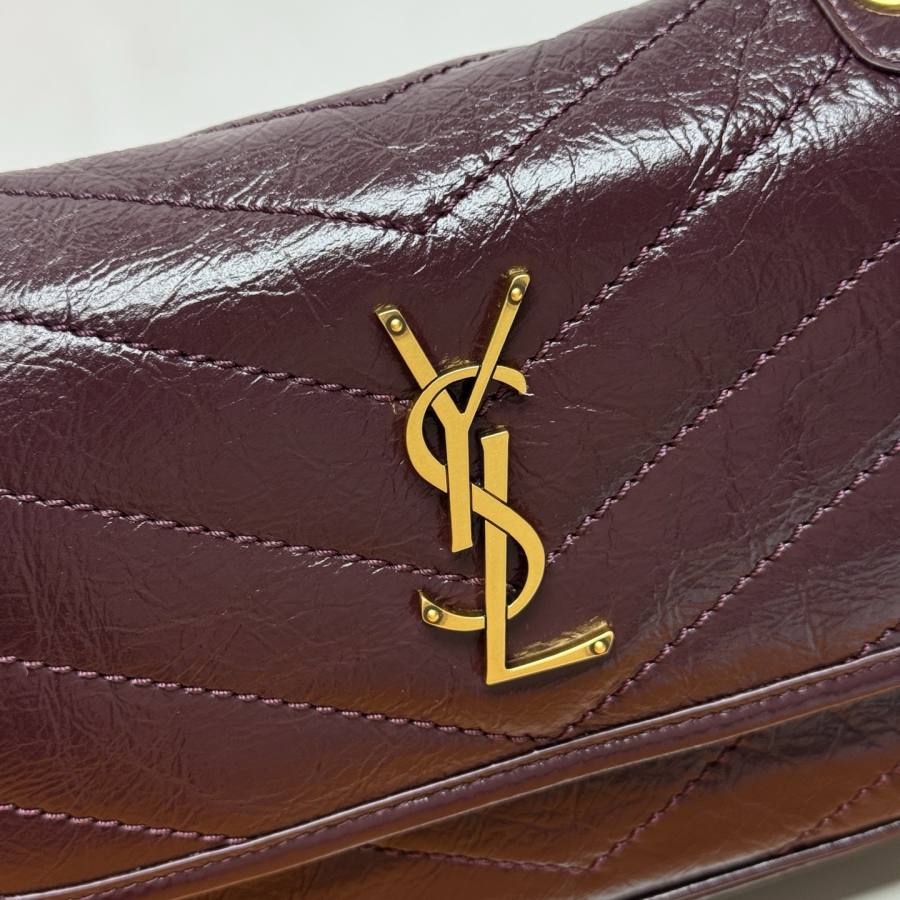 Saint Laurent Niki Baby 22 x 16 x 7.5 F88E
