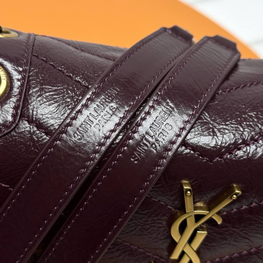 Saint Laurent Niki Baby 22 x 16 x 7.5 F88E