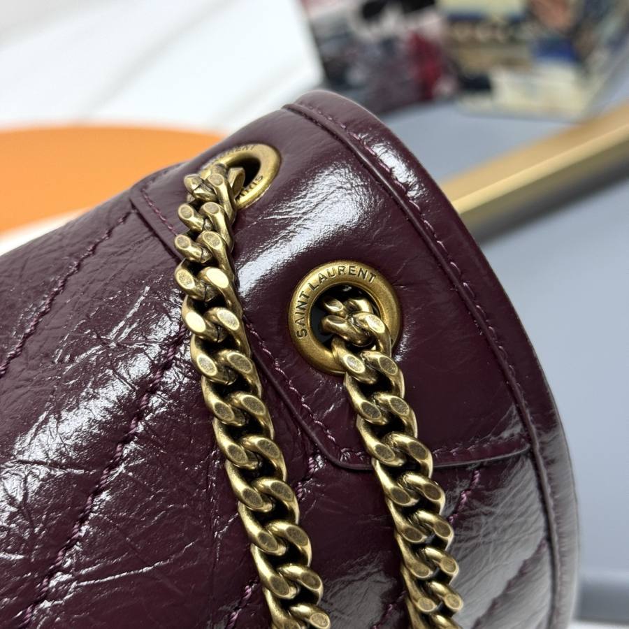 Saint Laurent Niki Baby 22 x 16 x 7.5 F88E