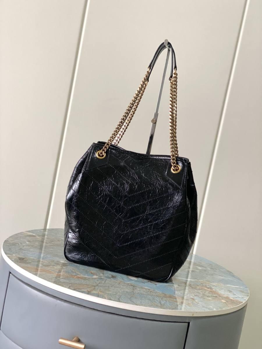Saint Laurent Niki Shopping Medium 33 x 27 x 14 4BE7