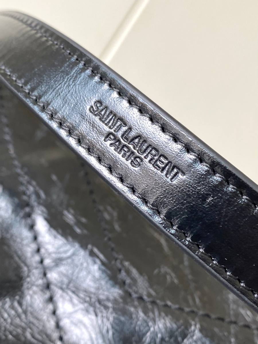 Saint Laurent Niki Shopping Medium 33 x 27 x 14 6CBE
