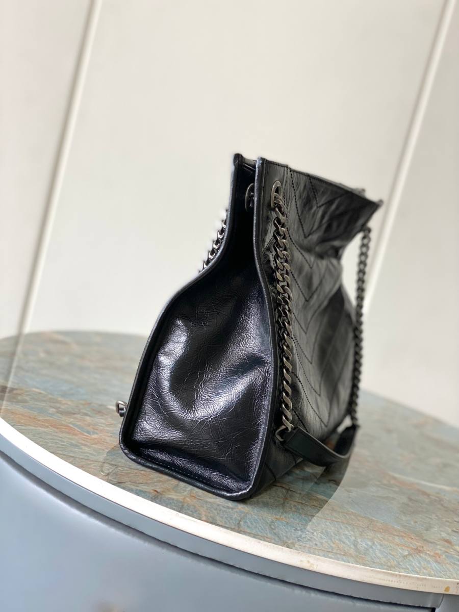 Saint Laurent Niki Shopping Medium 33 x 27 x 14 6CBE