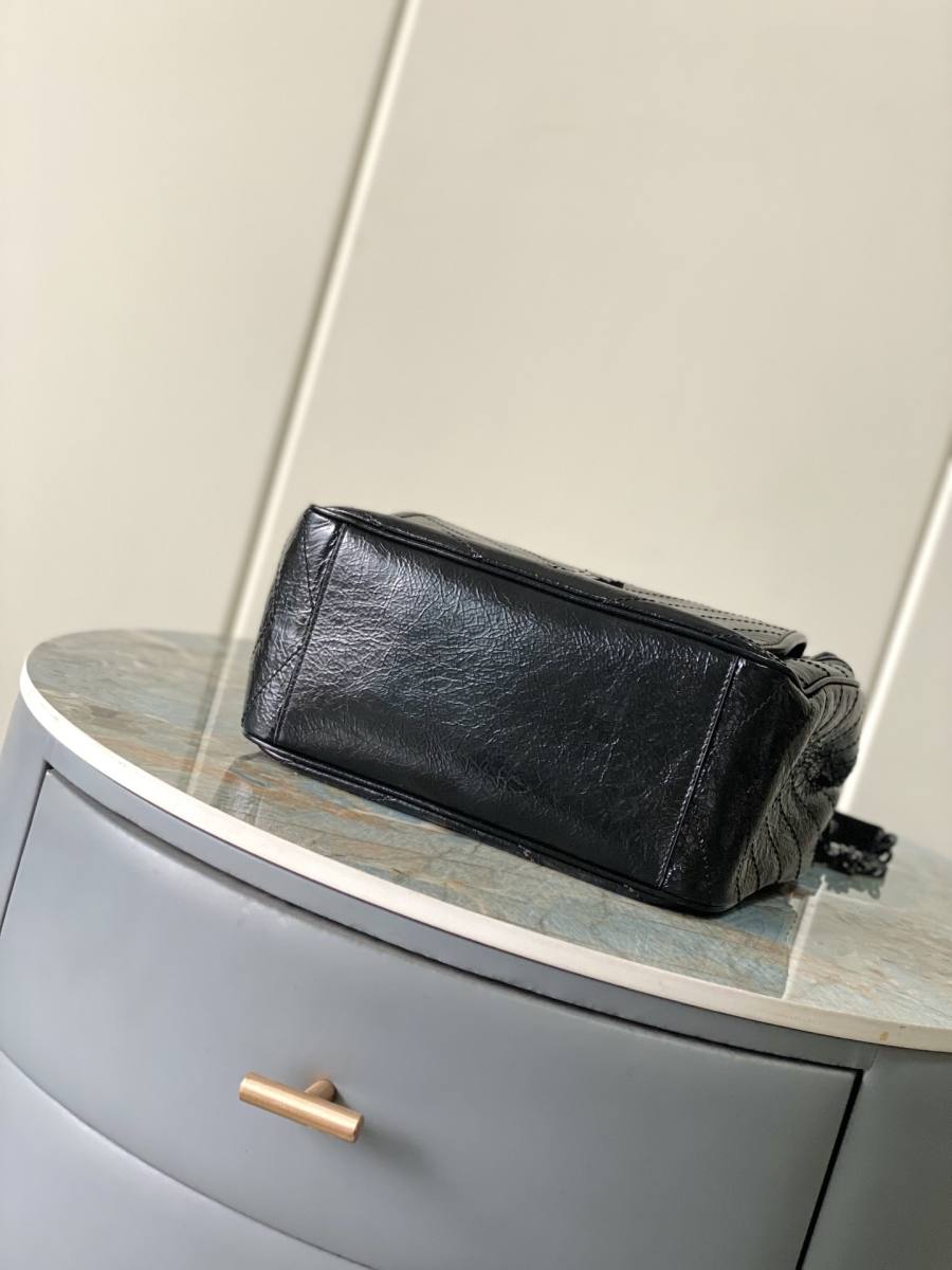 Saint Laurent Niki Shopping Medium 33 x 27 x 14 B4A2