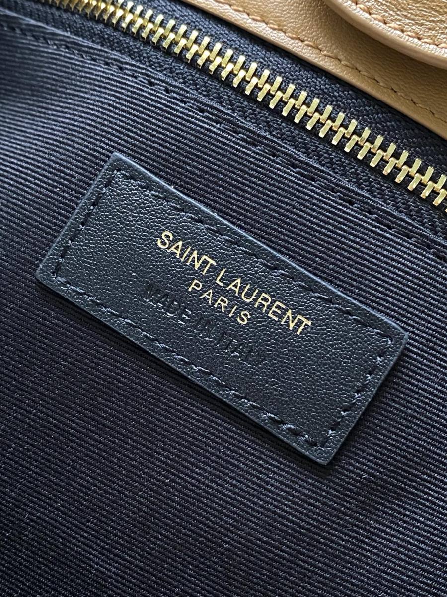 Saint Laurent Niki Shopping Medium 33 x 27 x 14 E6CA