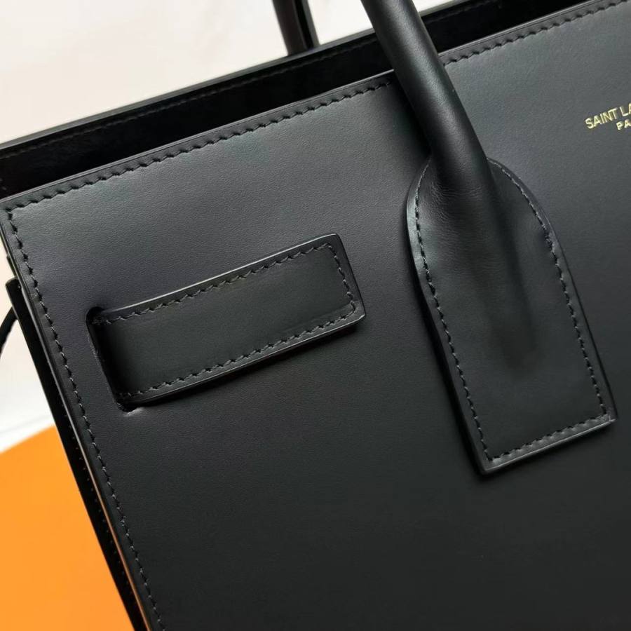 Saint Laurent Sac de Jour Small 32 x 24 x 16 4CC3