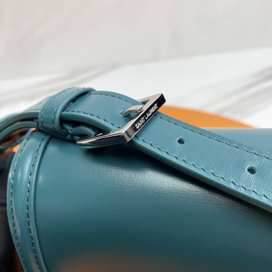 Saint Laurent Solferino Box 23 x 16 x 8 3167