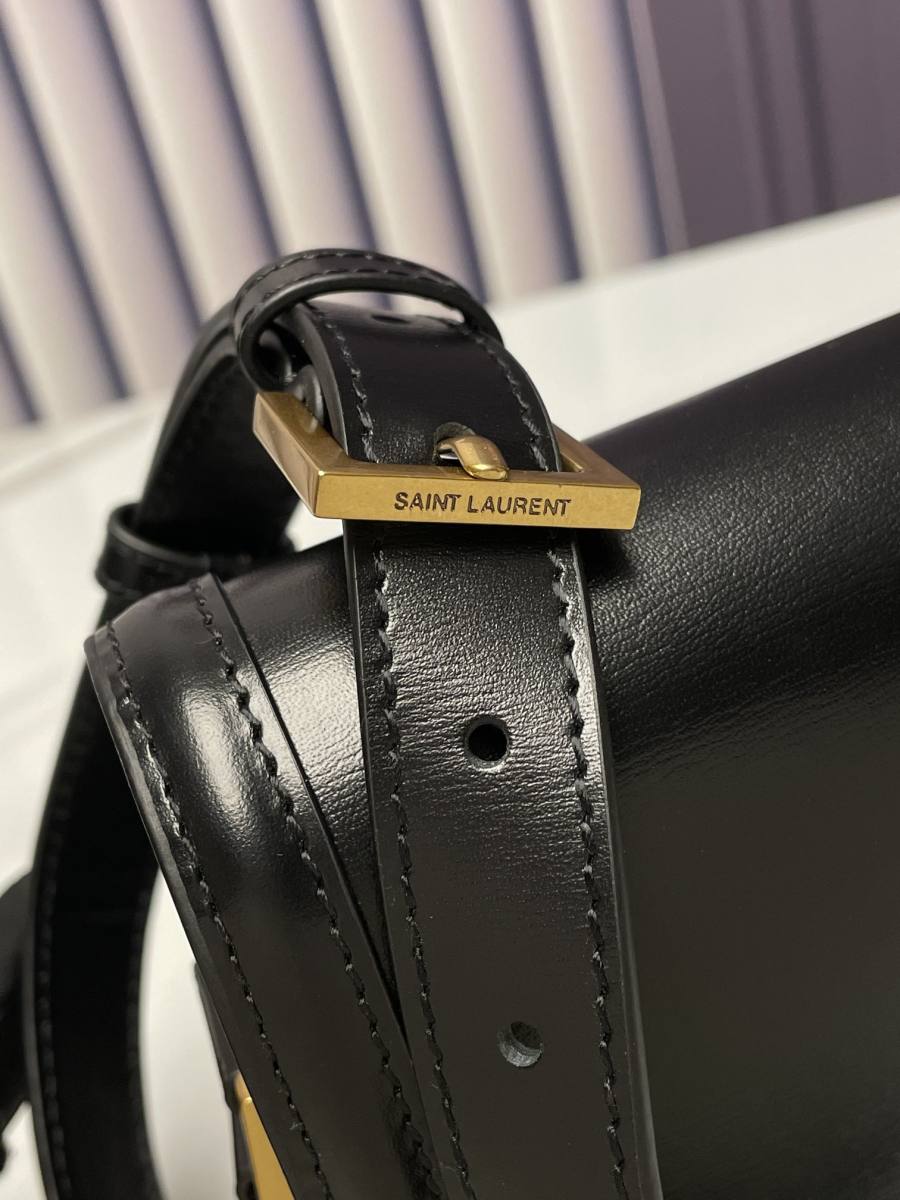 Saint Laurent Solferino Box 23 x 16 x 8 55A6