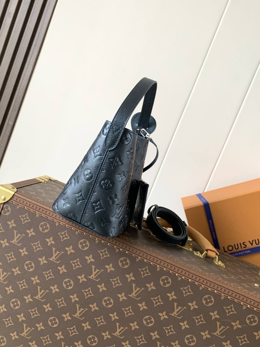 Louis Vuitton All In BB M13480 20 x 13 x 8 8AE9
