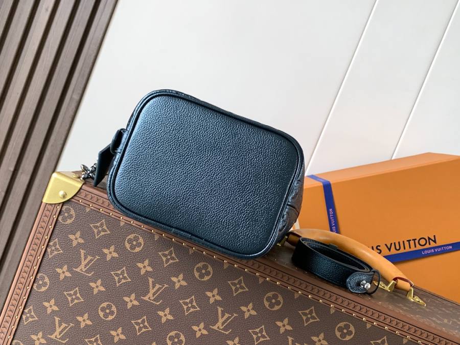 Louis Vuitton All In BB M13480 20 x 13 x 8 8AE9