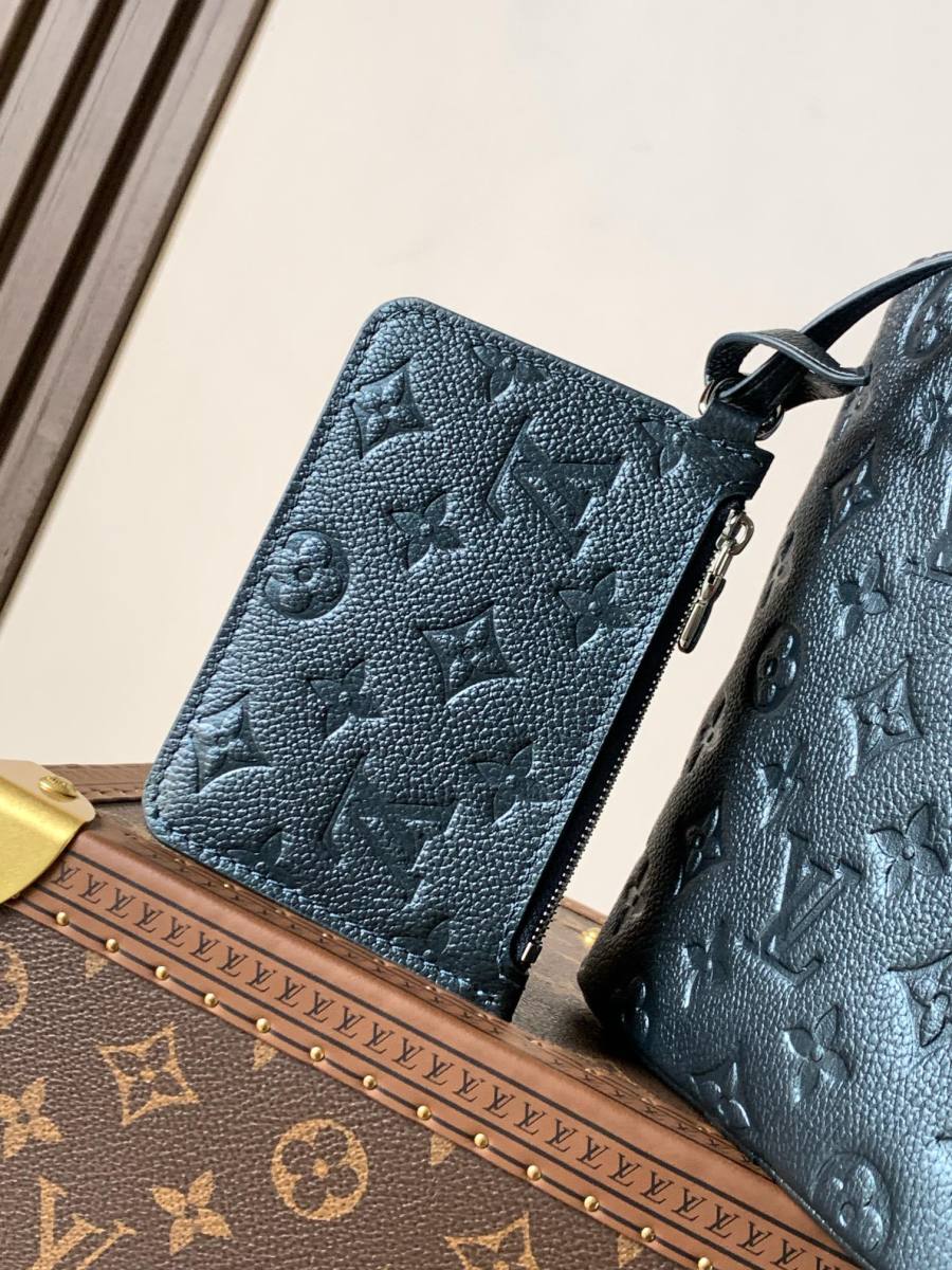 Louis Vuitton All In BB M13480 20 x 13 x 8 8AE9