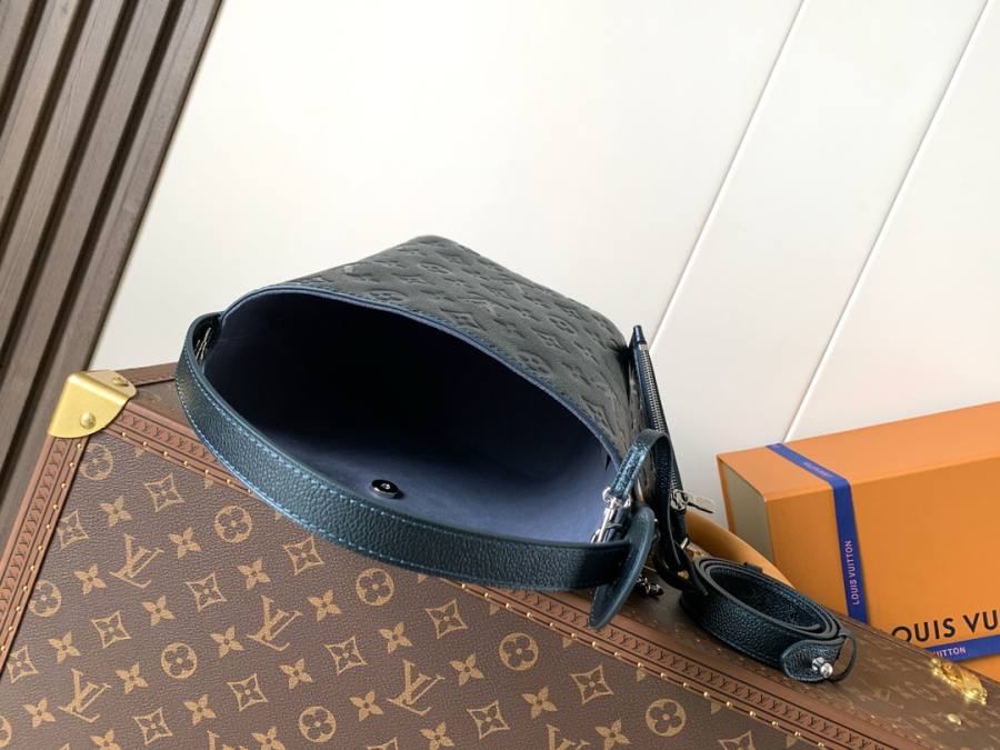 Louis Vuitton All In BB M13480 20 x 13 x 8 8AE9
