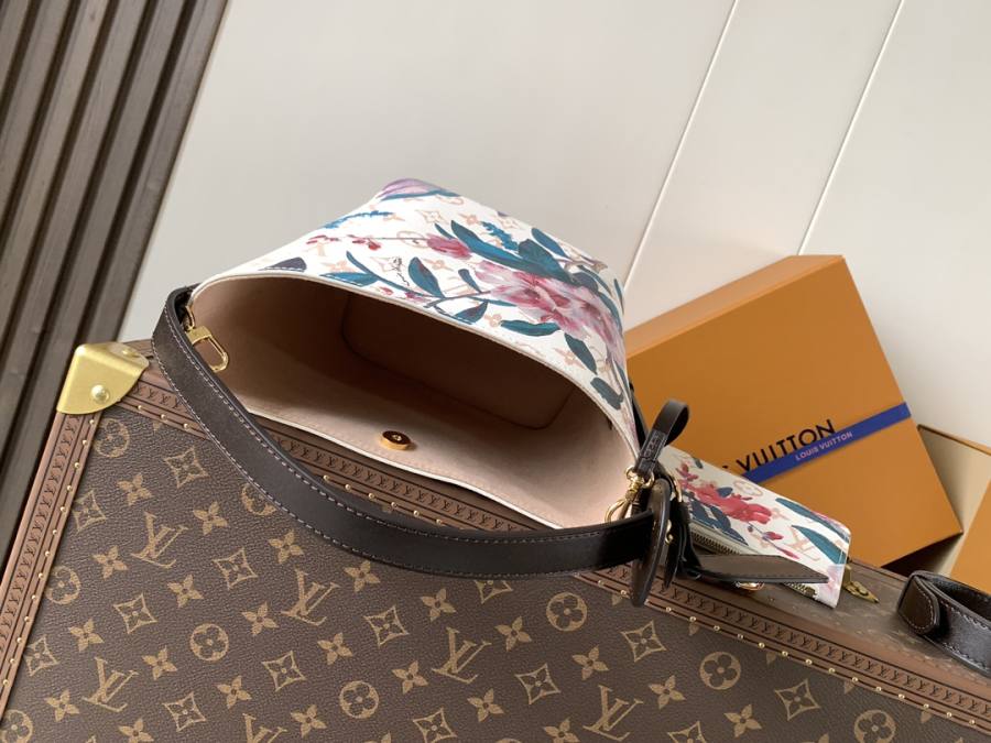 Louis Vuitton All In BB M29067 20 x 13 x 8 3817