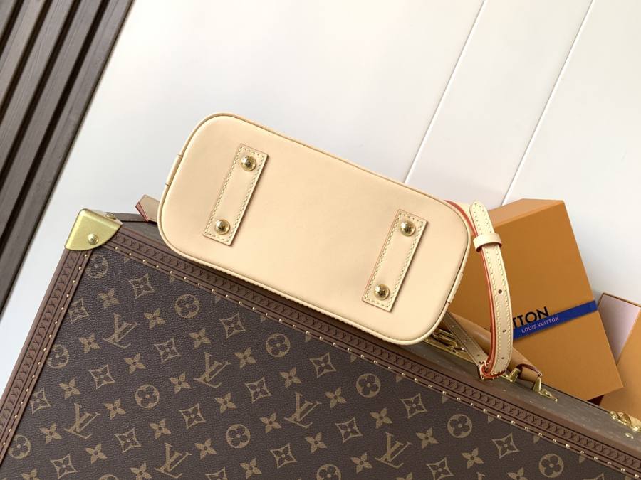 Louis Vuitton Alma BB M46990 23.5 x 17.5 x 11.5 E72E
