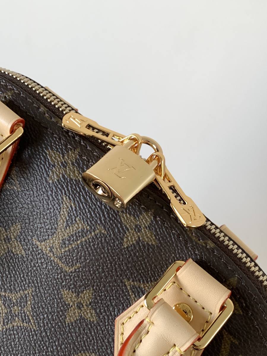 Louis Vuitton Alma BB M46990 23.5 x 17.5 x 11.5 E72E