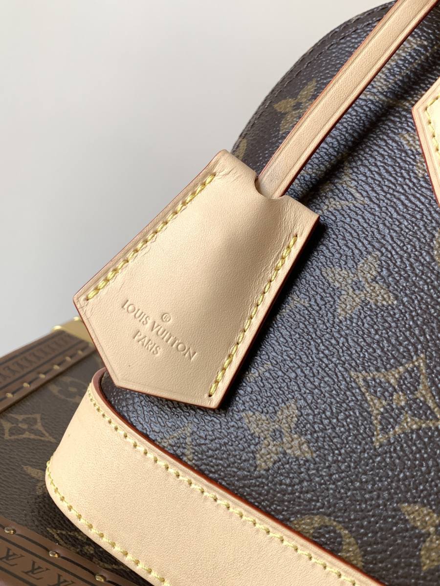 Louis Vuitton Alma BB M46990 23.5 x 17.5 x 11.5 E72E