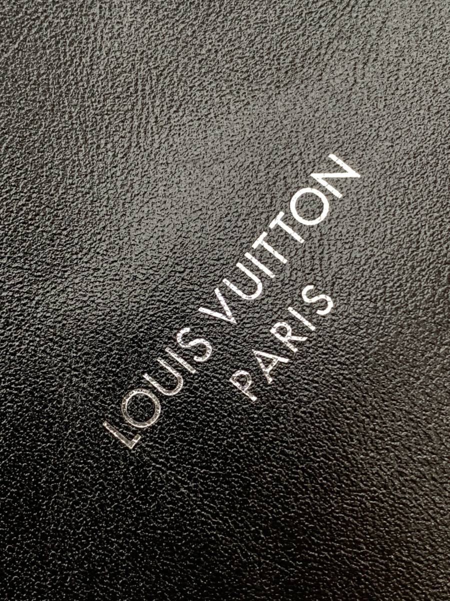 Louis Vuitton CarryAll MM M25143 36 x 28 x 16 19EA