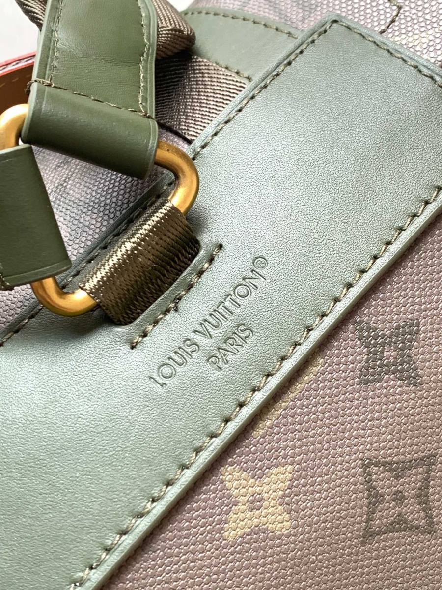 Louis Vuitton Christopher PM M27080 32 x 41 x 15 7107