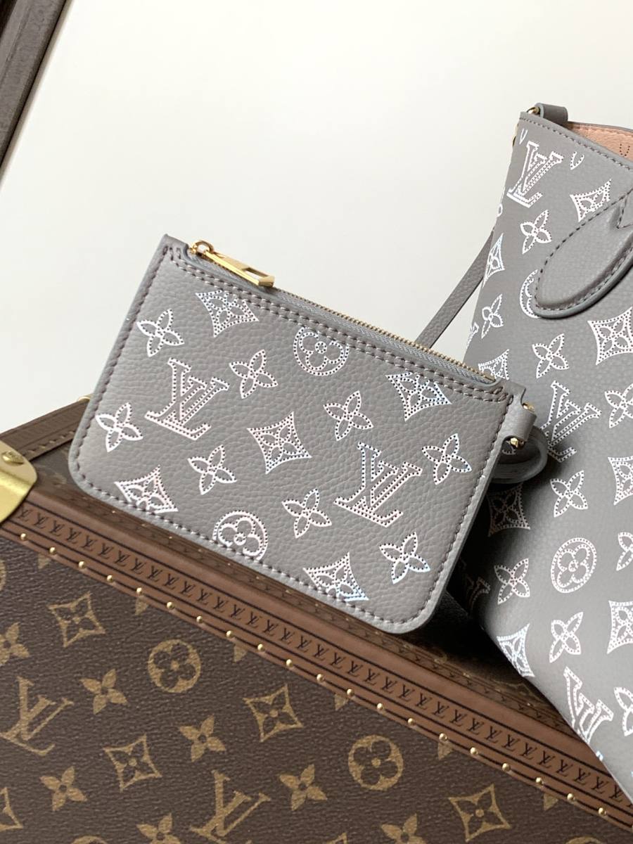 Louis Vuitton Handbag M23758 61ED
