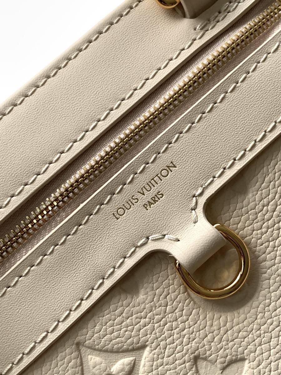 Louis Vuitton Handbag M29153 A5D5