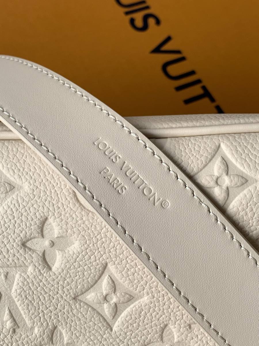 Louis Vuitton Handbag M29153 A5D5
