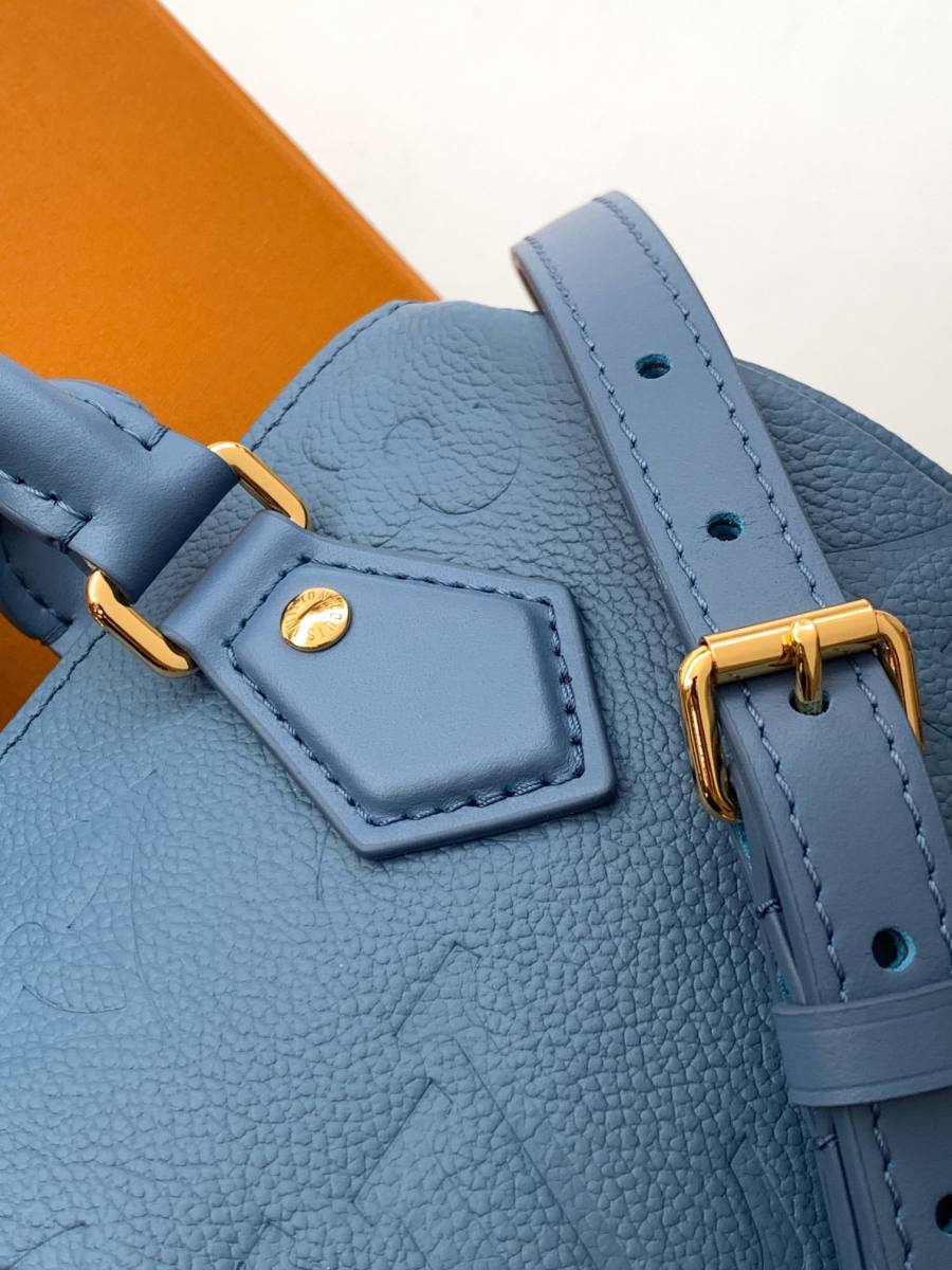 Louis Vuitton Handbag M46883 B89D