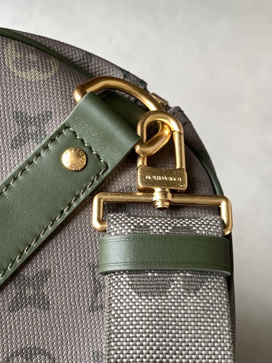 Louis Vuitton Keepall Bandoulière 50 M26959 50 x 29 x 22 DD70