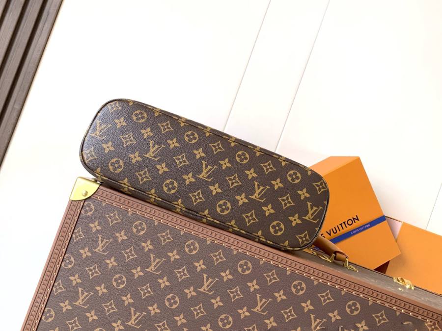 Louis Vuitton Lineup BB M27335 23 x 16 x 10 39F7