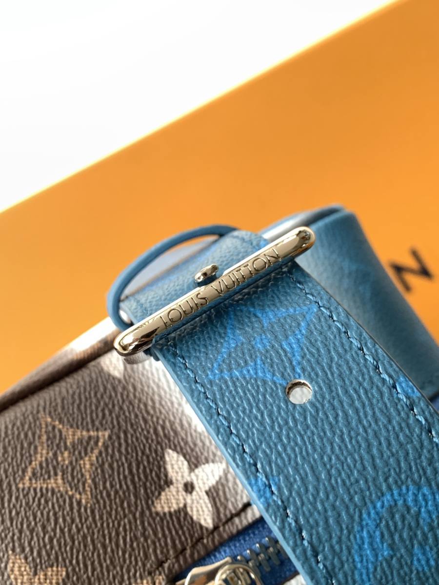 Louis Vuitton Locker Dopp Kit M28228 24 x 15 x 12 CF4E