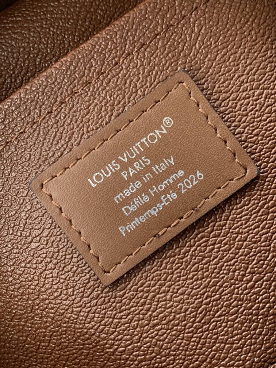 Louis Vuitton Locker Dopp Kit M28228 24 x 15 x 12 CF4E