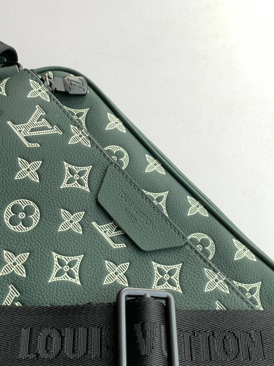 Louis Vuitton Messenger M27154 02C2