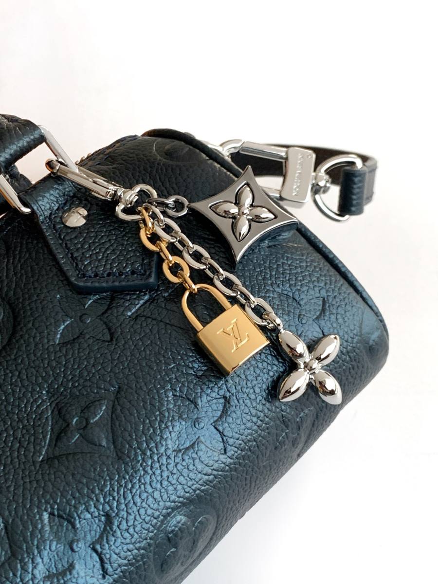 Louis Vuitton Nano Speedy M82450 16 x 10 x 7.5 E6F0