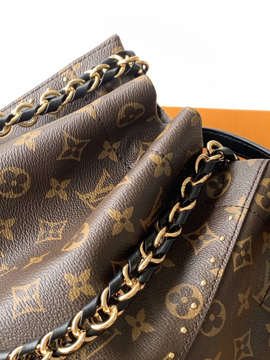 Louis Vuitton Petite Noé M28515 20 x 20 x 14 5183