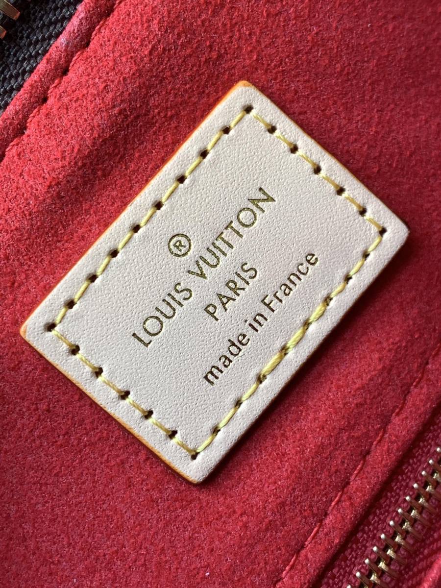 Louis Vuitton Retiro PM M11952 32 x 24 x 15 563A