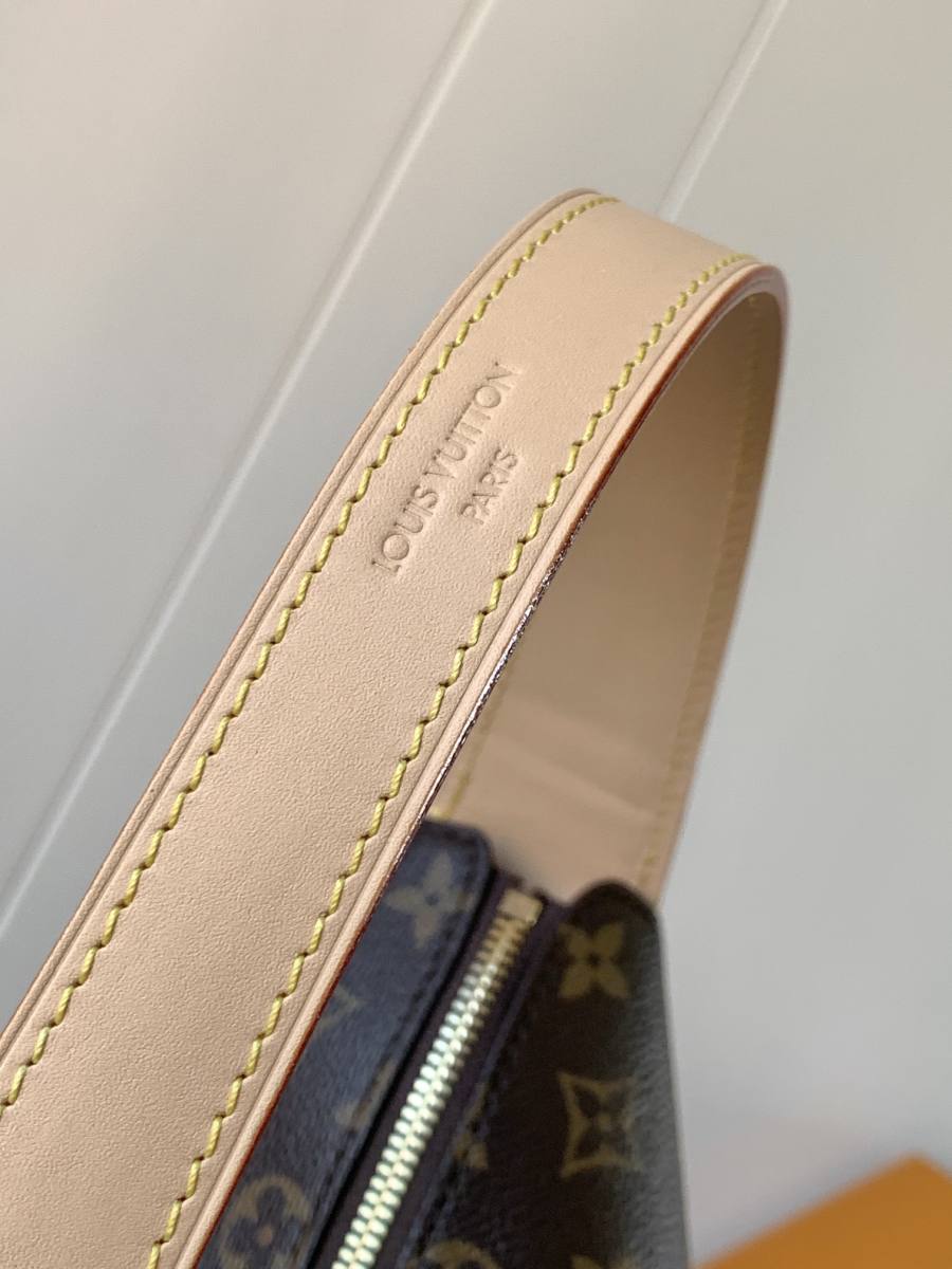 Louis Vuitton Retiro PM M11952 32 x 24 x 15 A37E