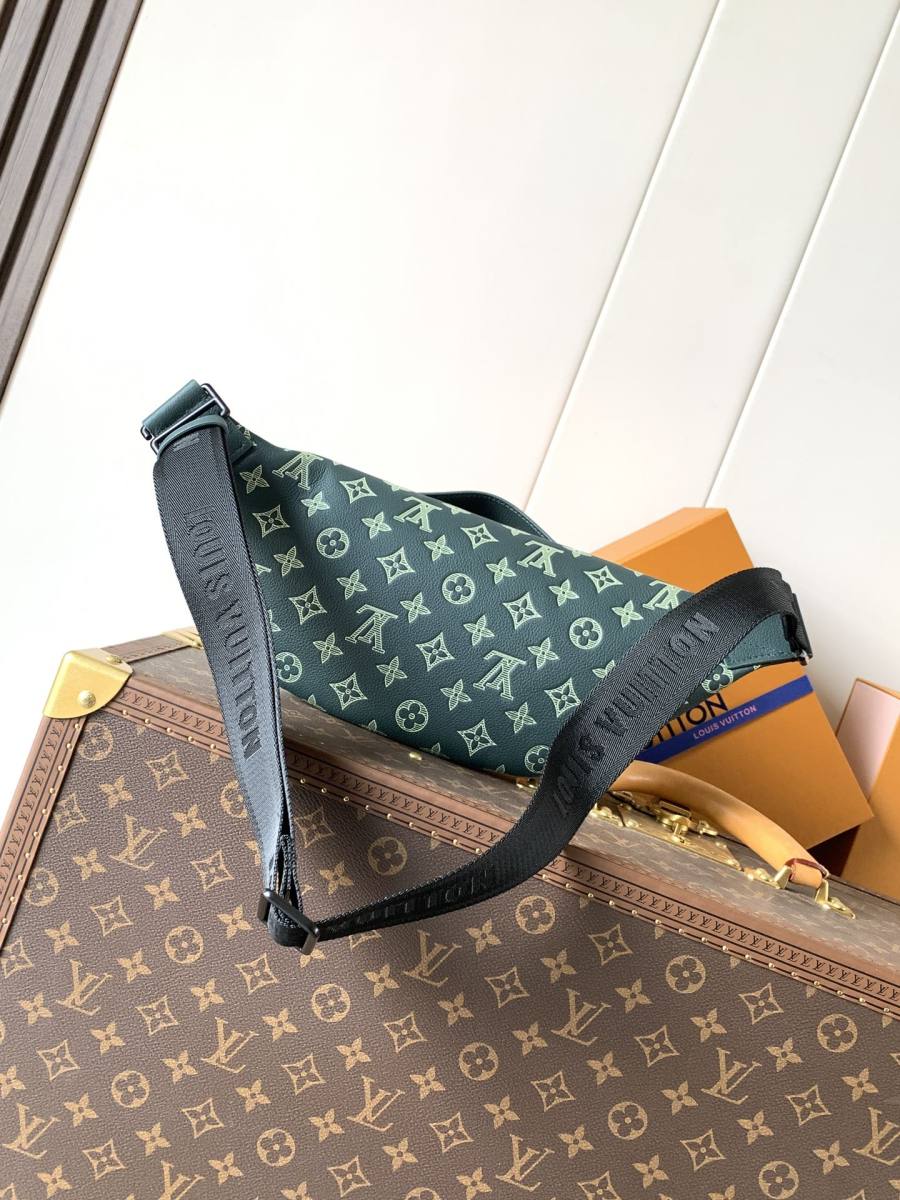 Louis Vuitton Rush Bumbag M27153 37 x 14 x 8 479F