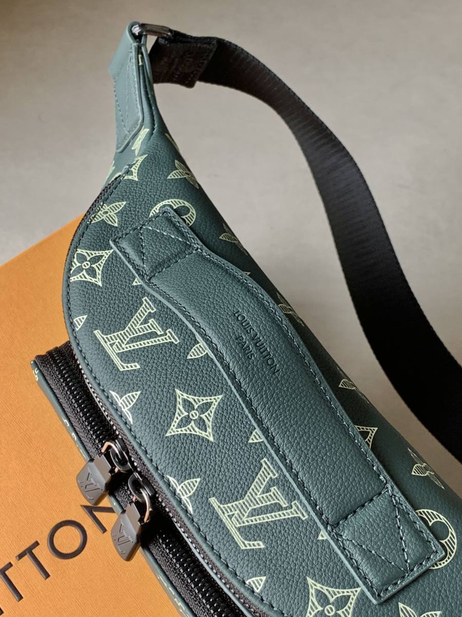 Louis Vuitton Rush Bumbag M27153 37 x 14 x 8 479F