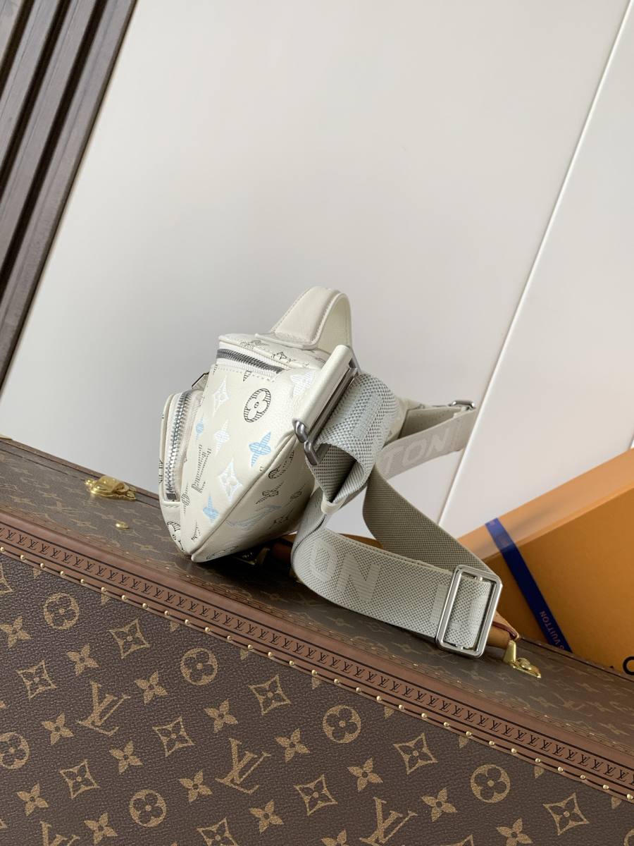 Louis Vuitton Rush Bumbag M28619 37 x 14 x 8 C692