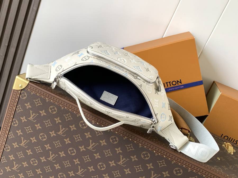 Louis Vuitton Rush Bumbag M28619 37 x 14 x 8 C692
