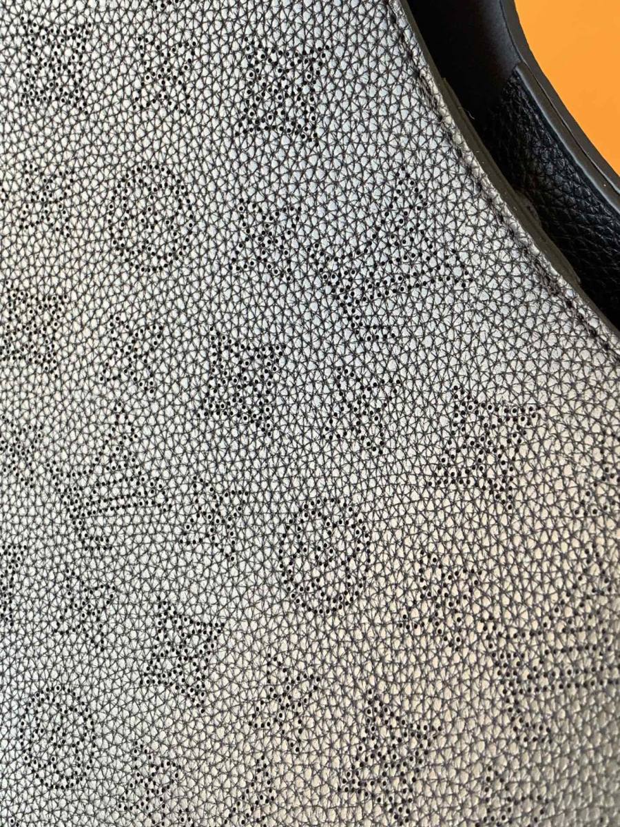 Louis Vuitton Sac Carmel M14310 34 x 27 x 16 FC57