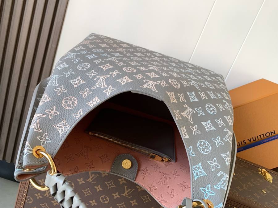 Louis Vuitton Sac Carmel M53188 34 x 27 x 16 DB33