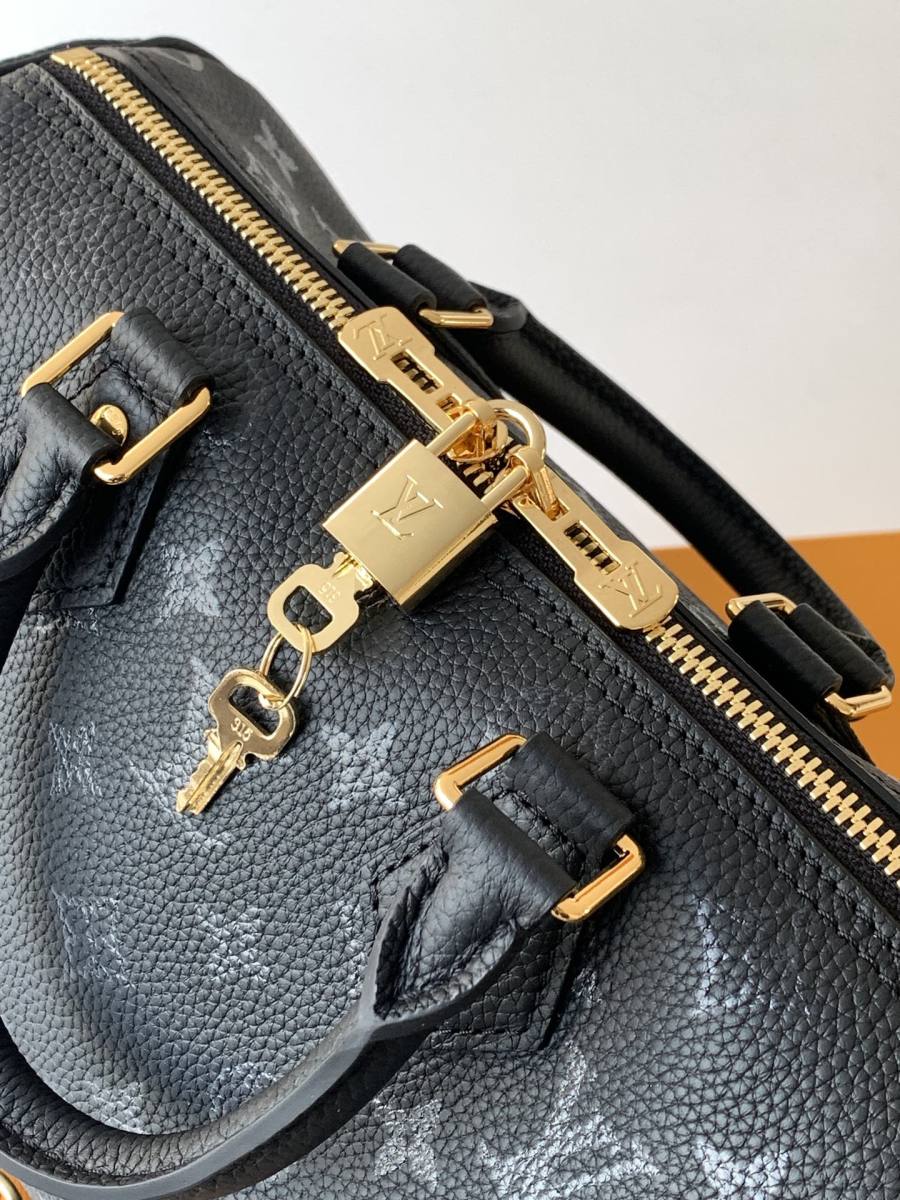 Louis Vuitton Speedy Bandoulière 25 M26690 25 x 19 x 15 8FDD