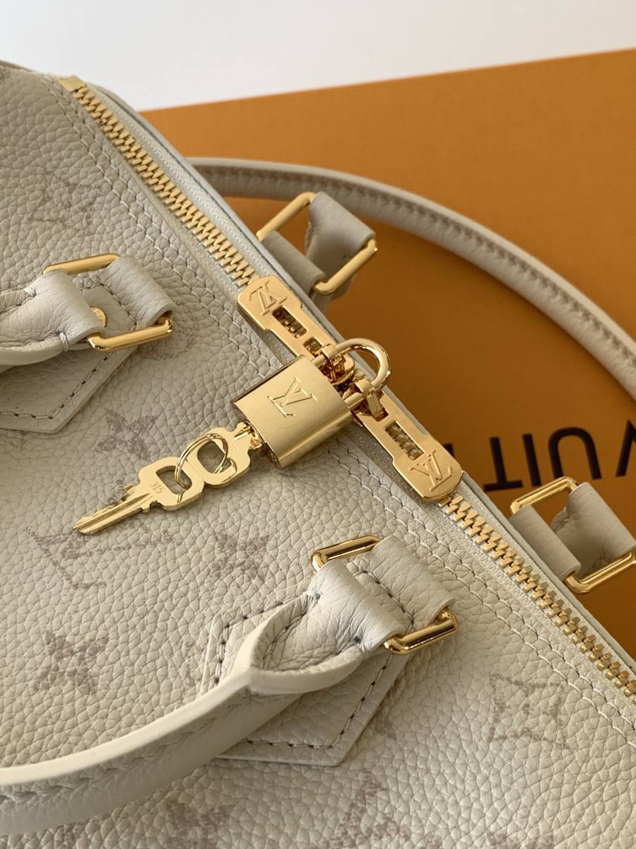 Louis Vuitton Speedy Bandoulière 25 M26690 25 x 19 x 15 B8D3
