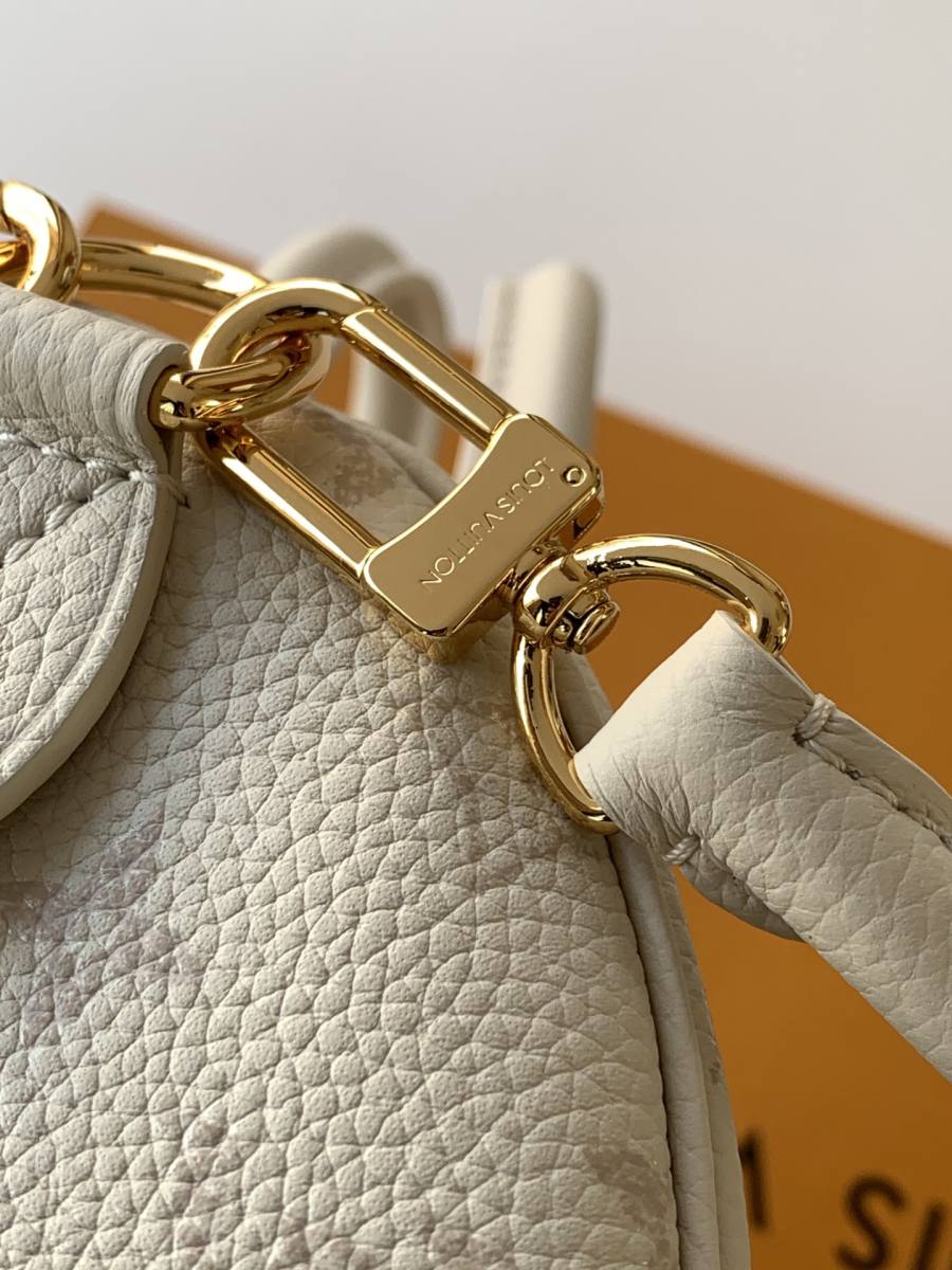 Louis Vuitton Speedy Bandoulière 25 M26690 25 x 19 x 15 B8D3