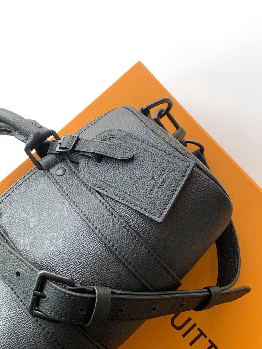 Louis Vuitton Speedy Bandoulière 25 M28369 25 x 19 x 15 4859