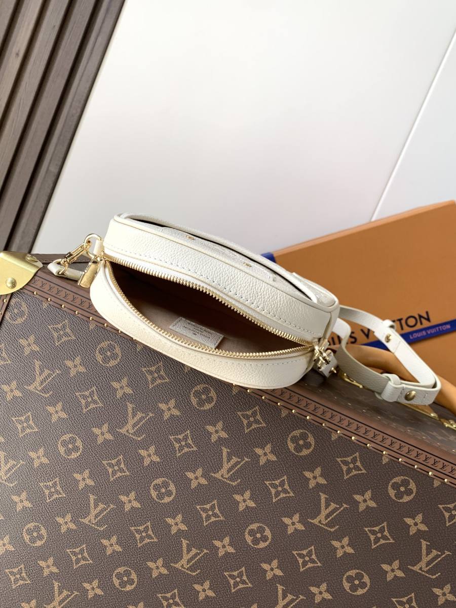 Louis Vuitton Tiny Camera Bag M26509 13 x 10 x 6 A6D3